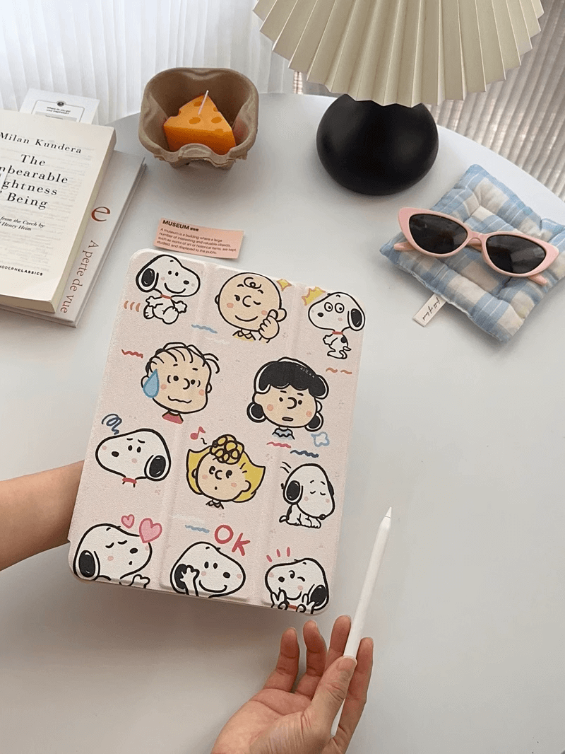 iPad Case with Snoopy and Peanuts Characters - Adorable and Durable Protective Cover